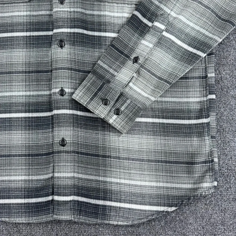Columbia Button Down Mens M Medium Grey Plaid Omni-Wick Long Sleeve Hiking Shirt - Picture 8 of 16